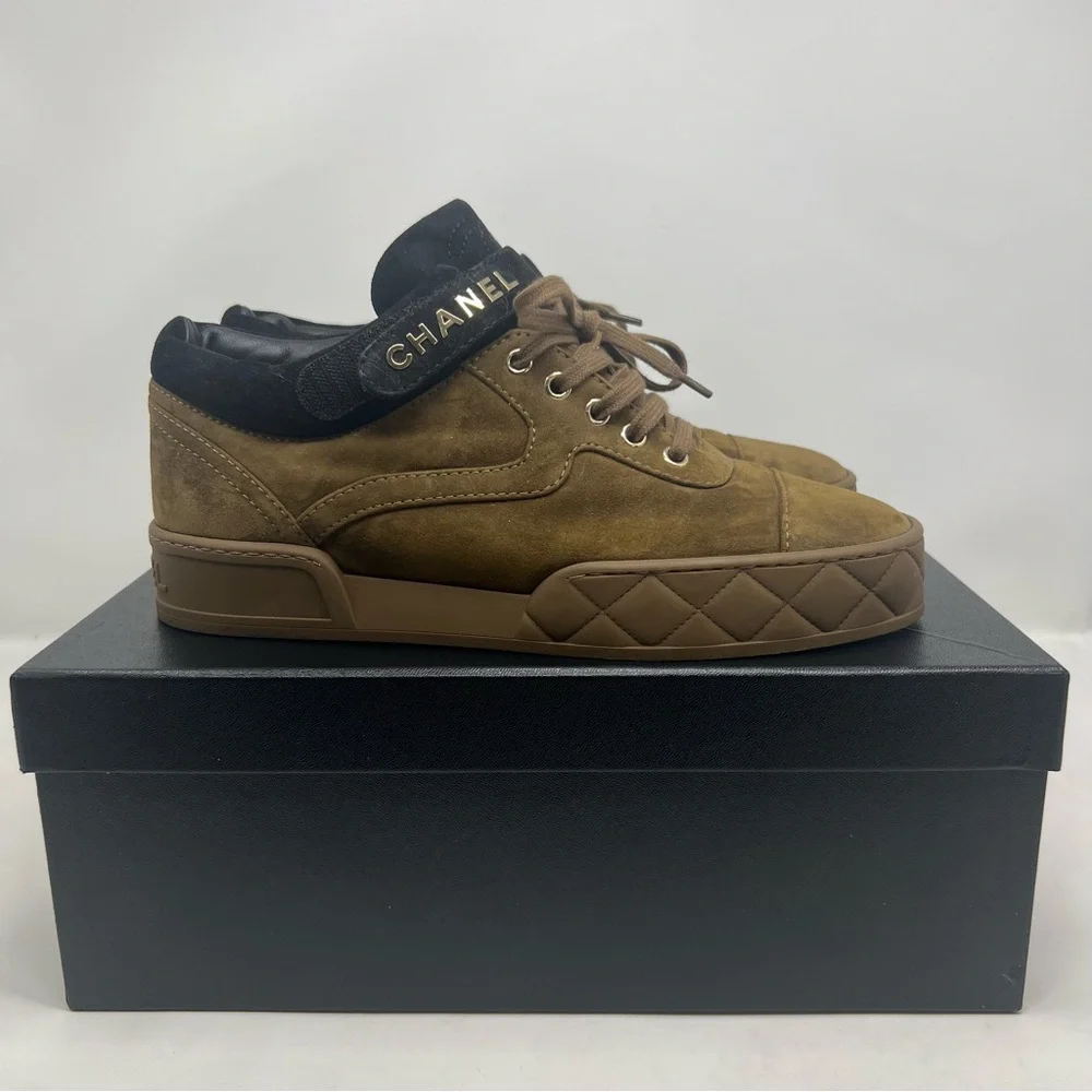 Chanel Suede Logo Strap Low Top Sneakers Size 41.5 / 10.5 NEW WITH BOX - Picture 8 of 16